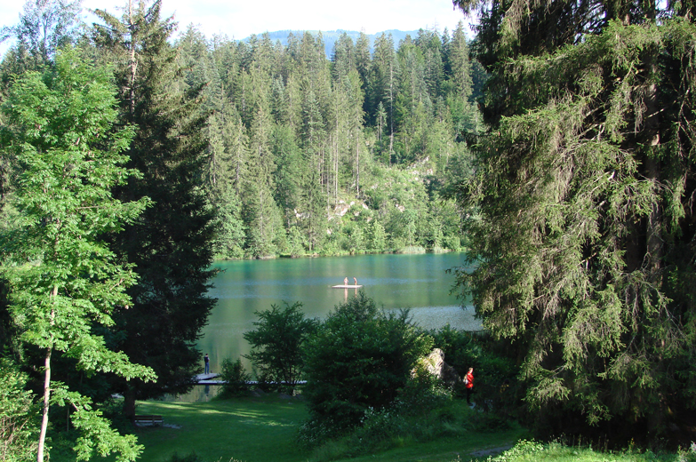 Aussicht von der Terrasse des Restaurants Crestasee